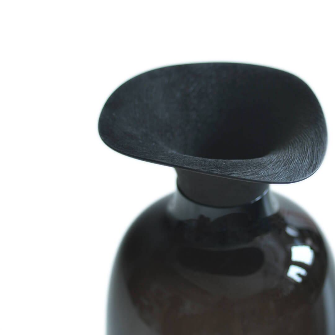 Vieno Vase by Antrei Hartikainen & Katriina Nuutinen |