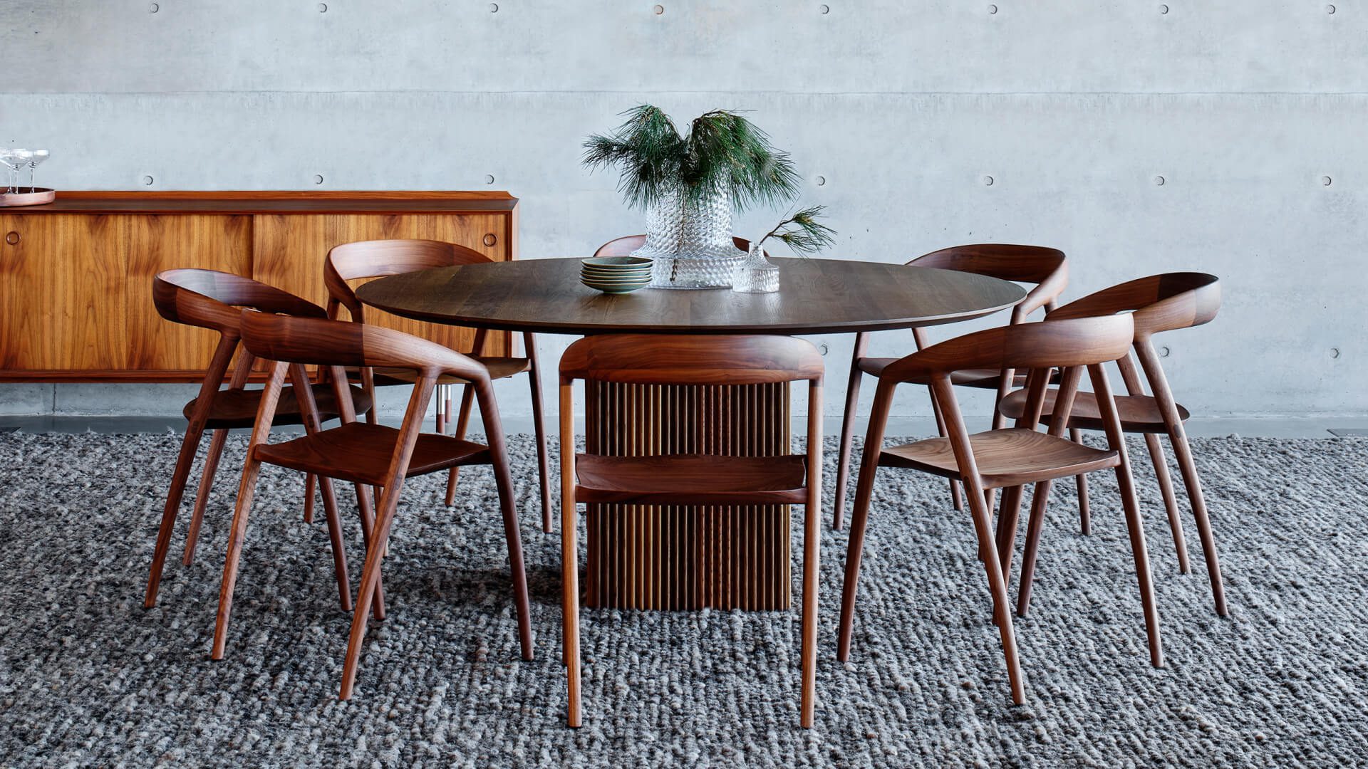 Ten Table Round