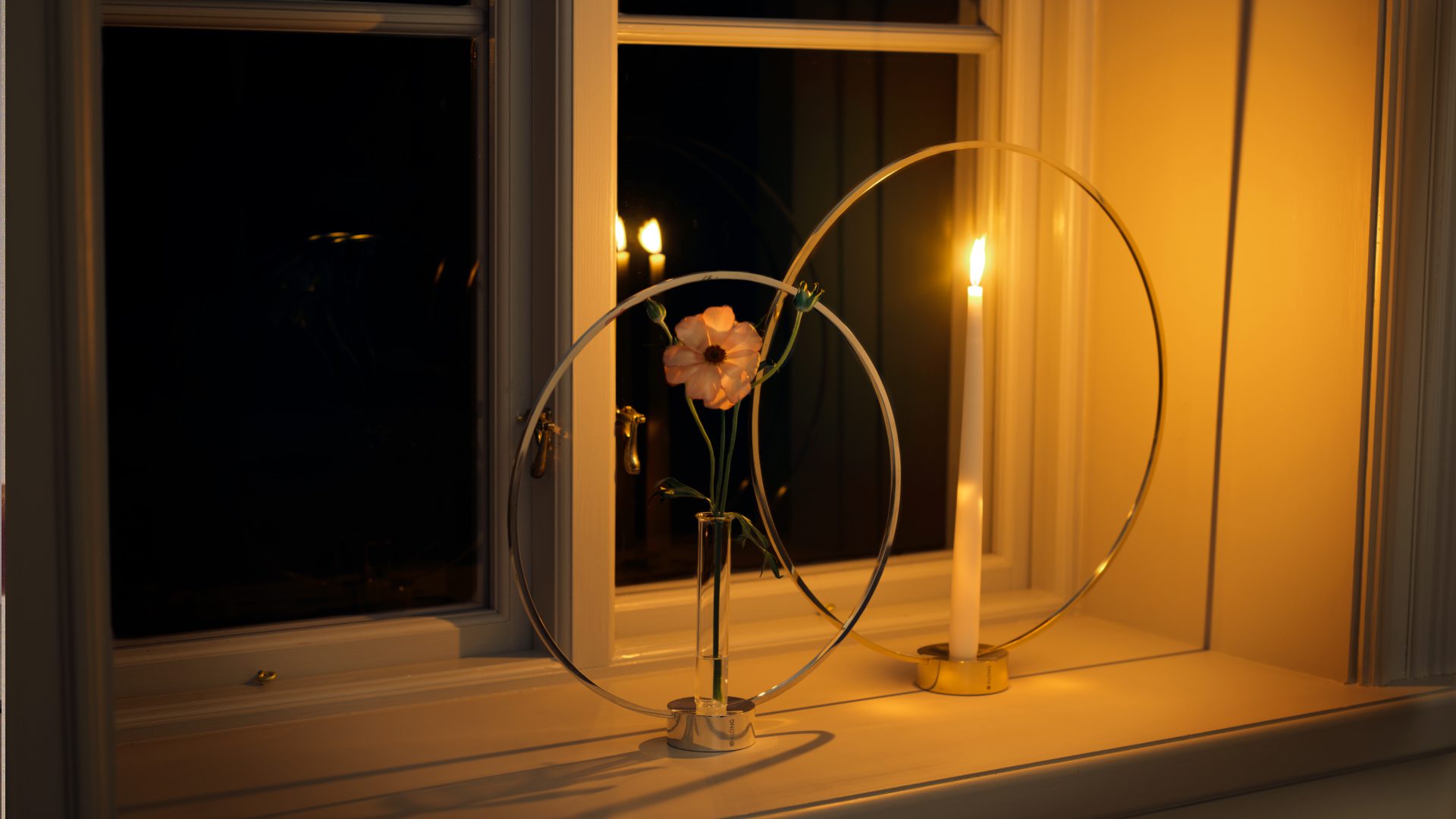 Gloria Ring by Mats Broberg and Johan Ridderstråle |