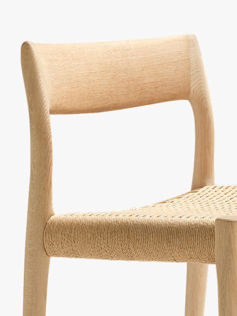Møller 77C Stool in Oak