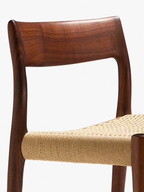 Møller 77C Stool in Walnut