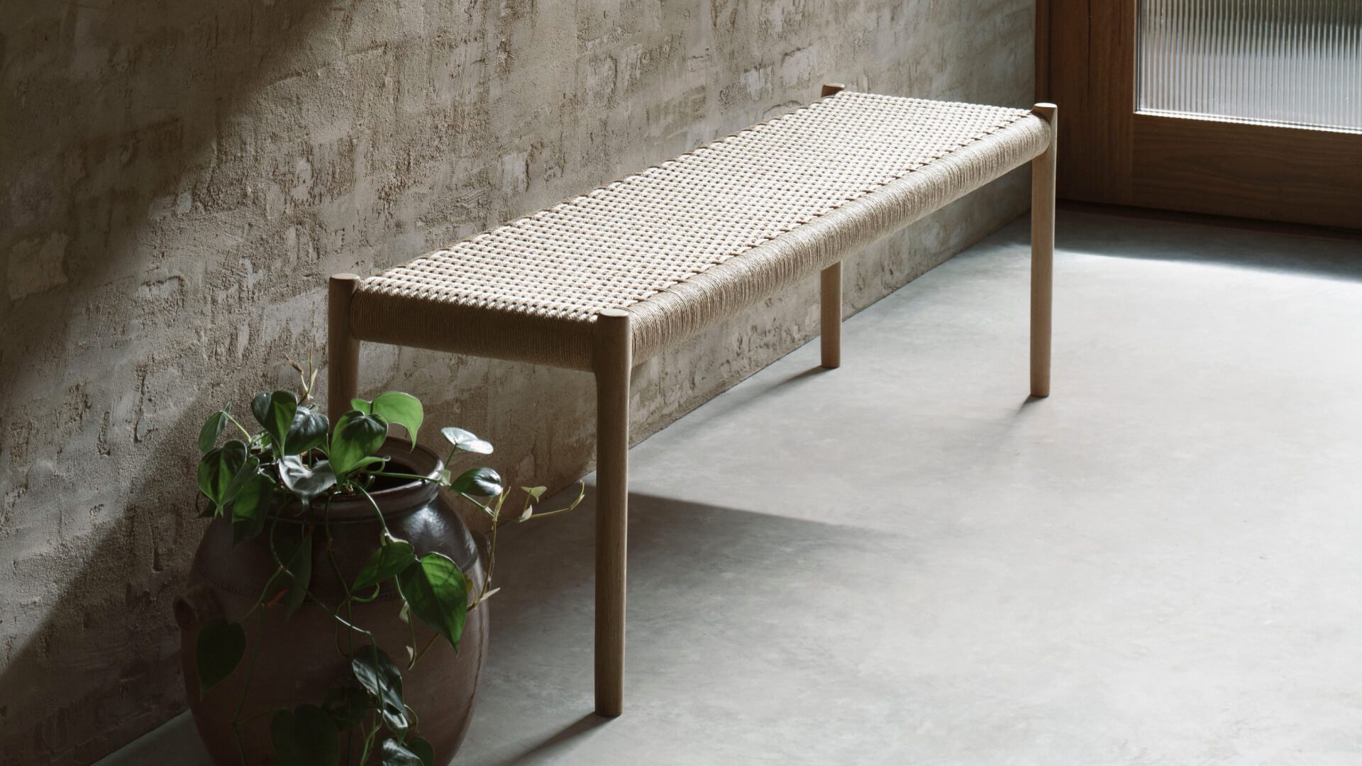 Møller 63 Bench
