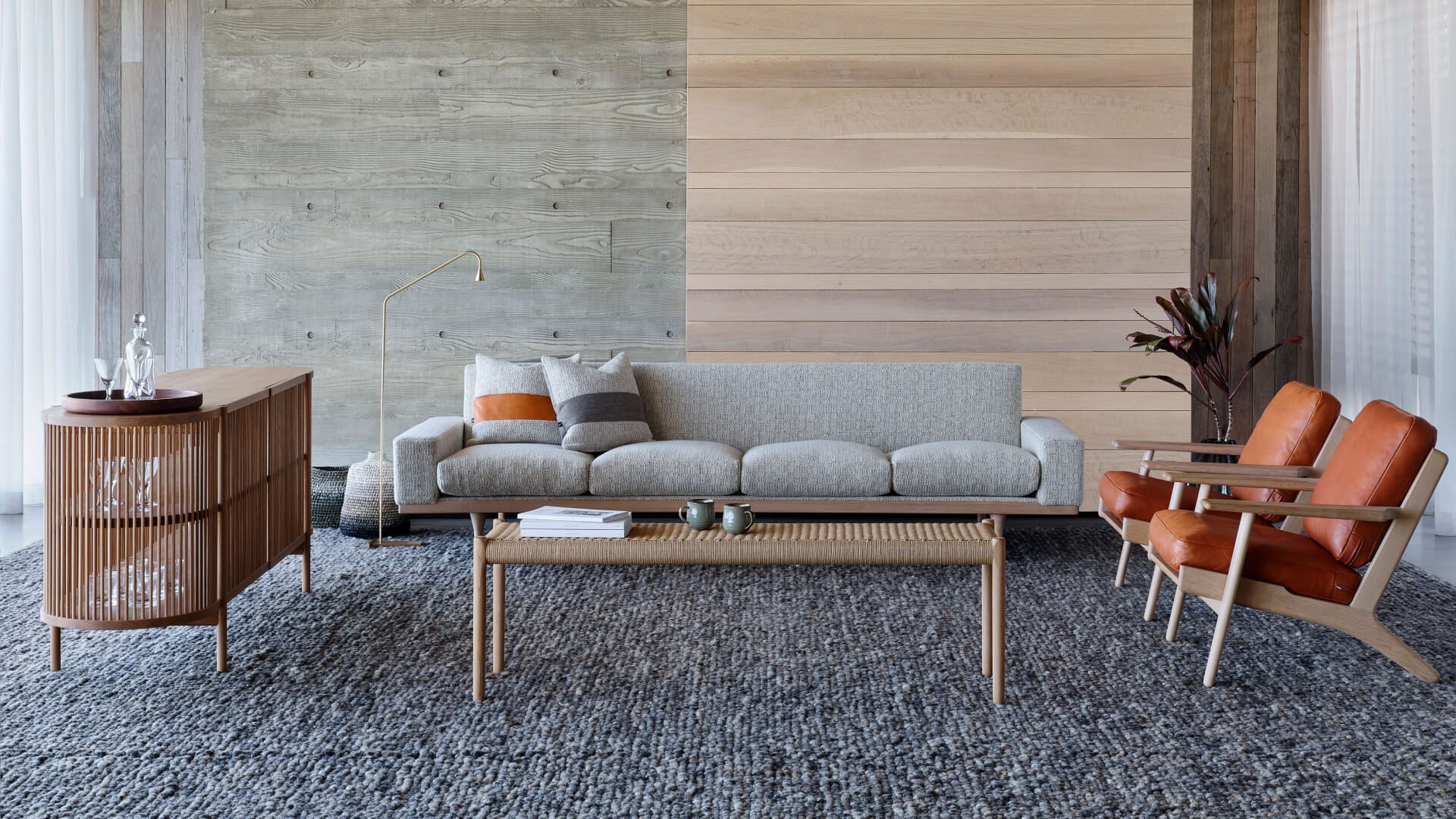Møller 63 Bench