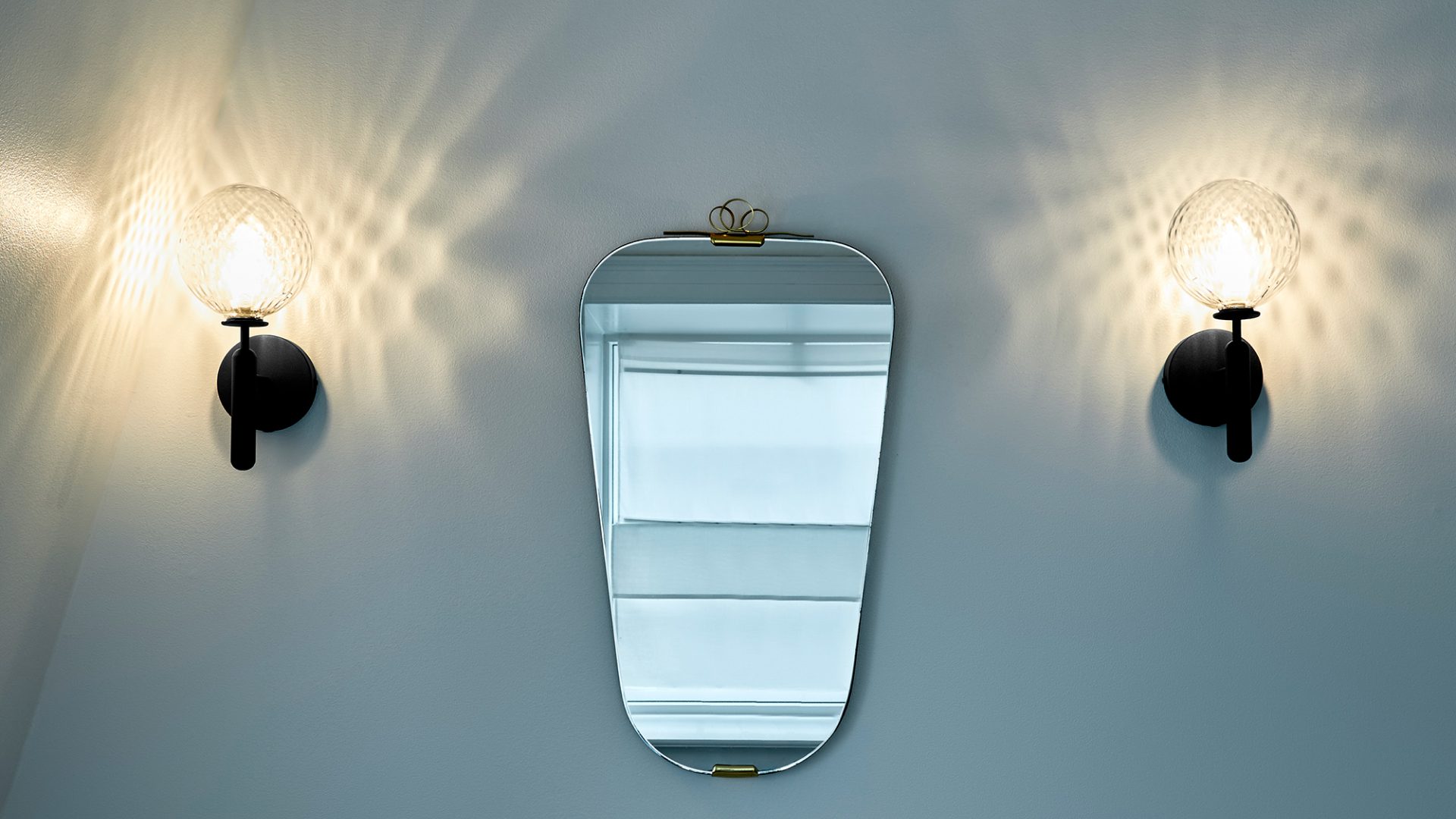 Miira Wall Lamp