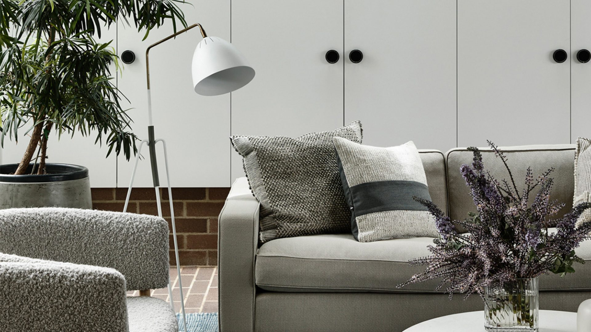 Lean Floor Lamp