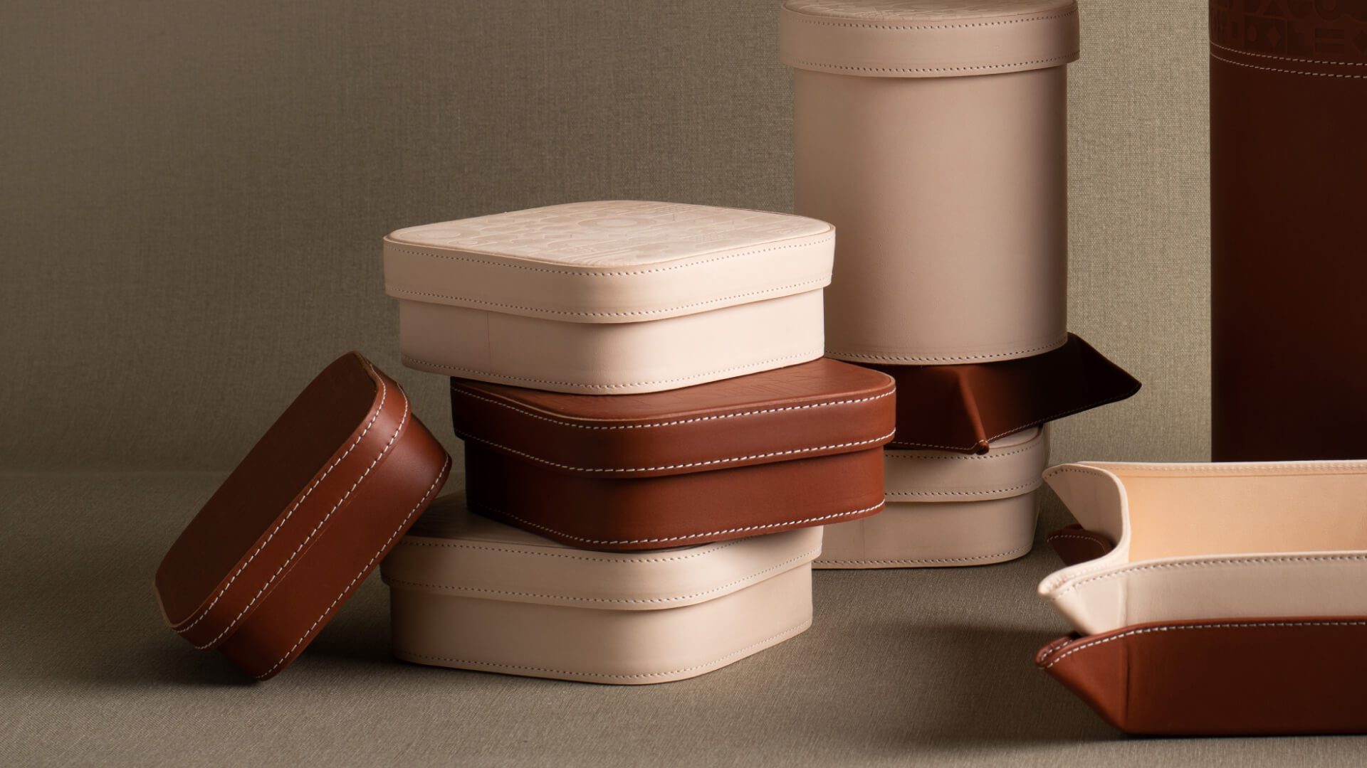Leather Box CC
