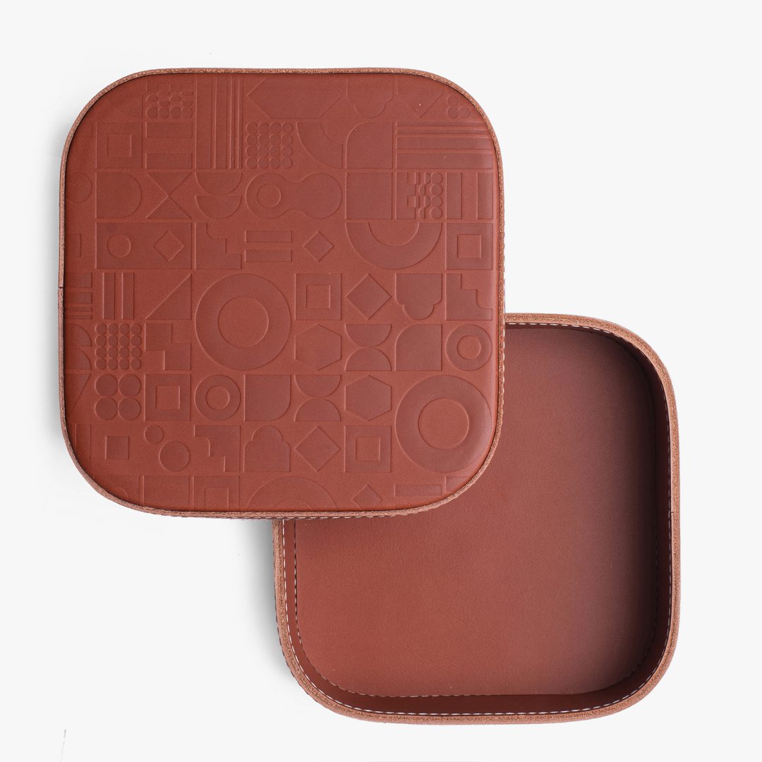 Leather Box CC