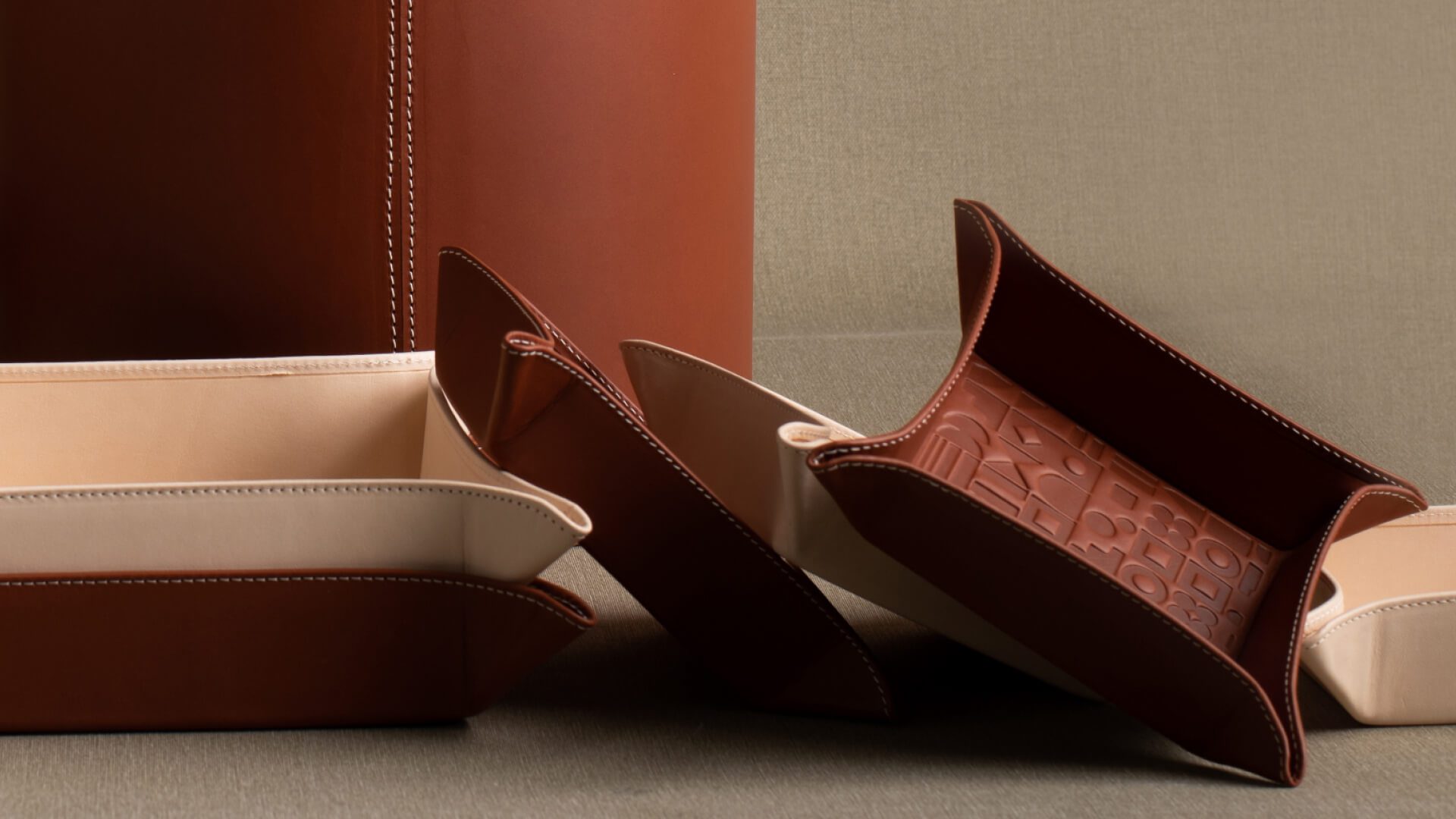 Leather Tray CC