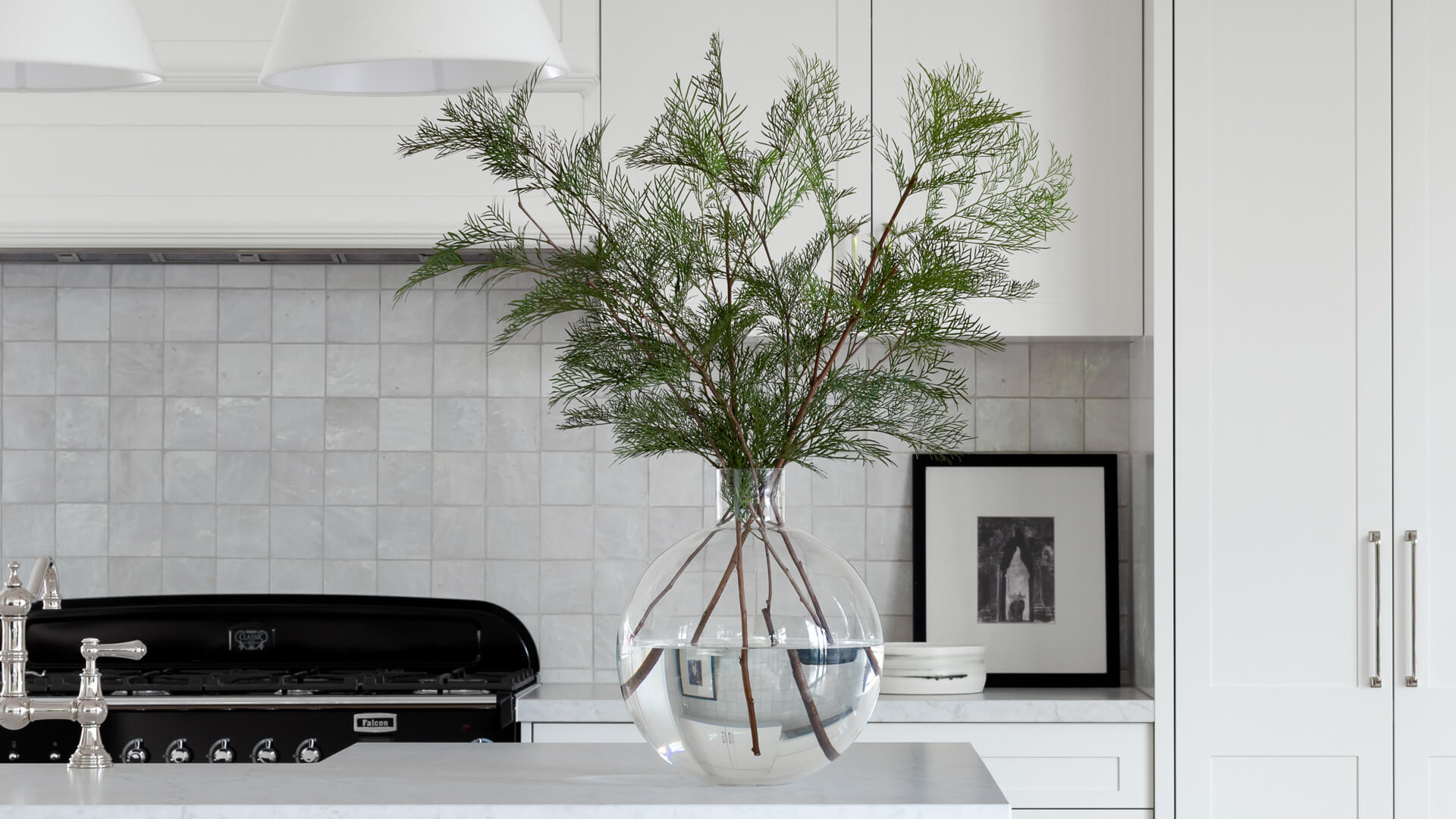 Pallo Vase