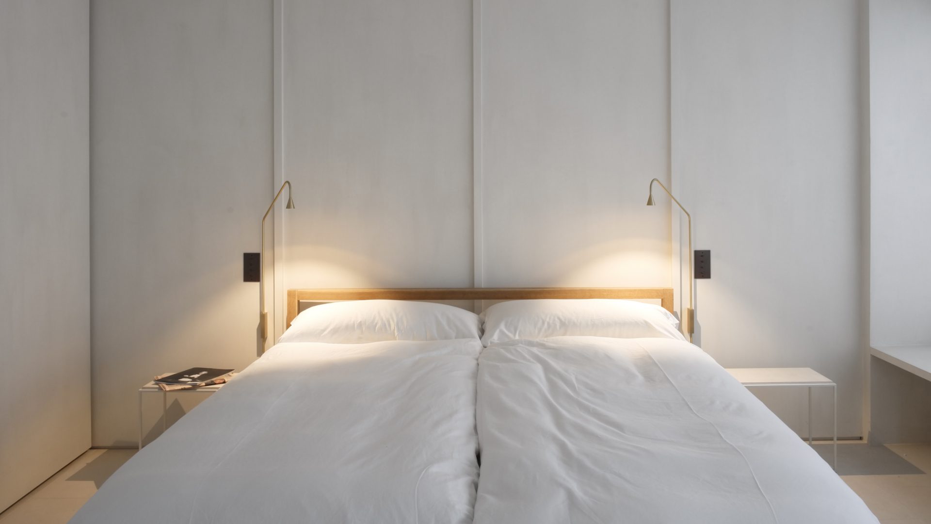 Austere Wall Lamp