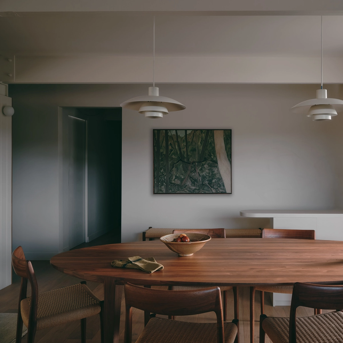 Johansen Oval Table