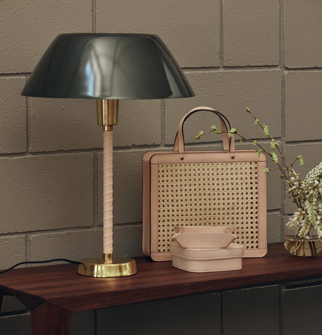 Senator Table Lamp