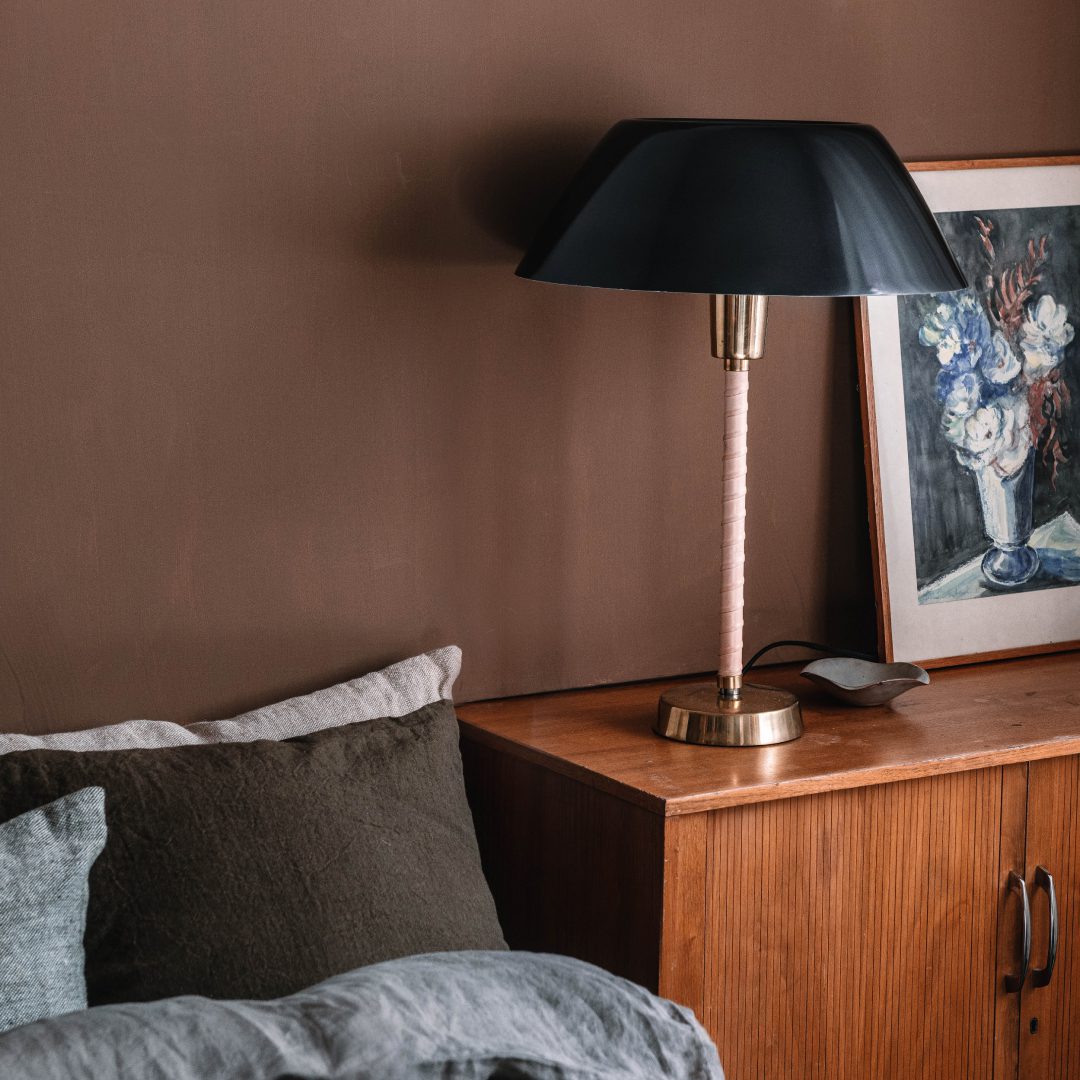 Senator Table Lamp