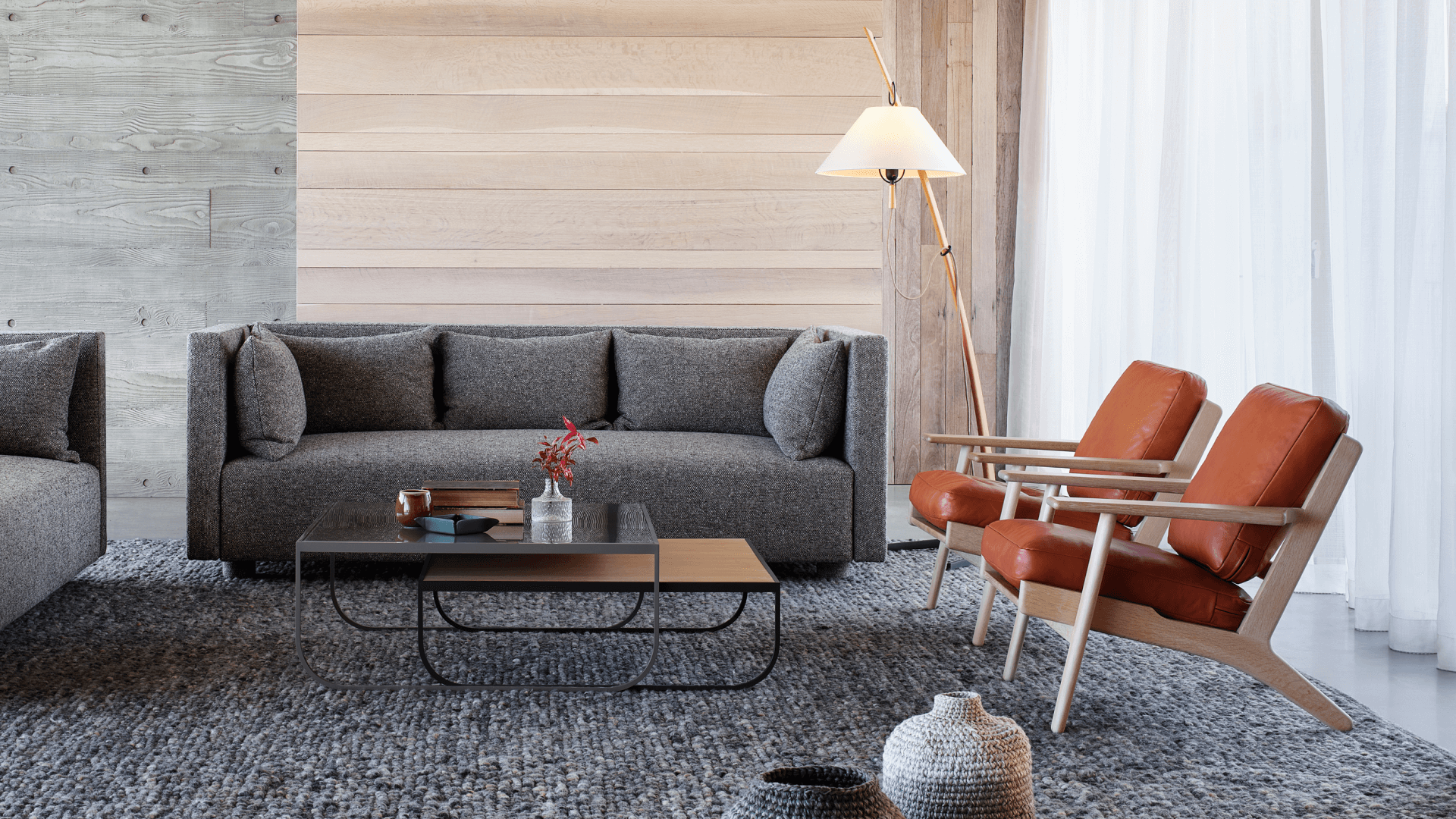 Dornstab Floor Lamp
