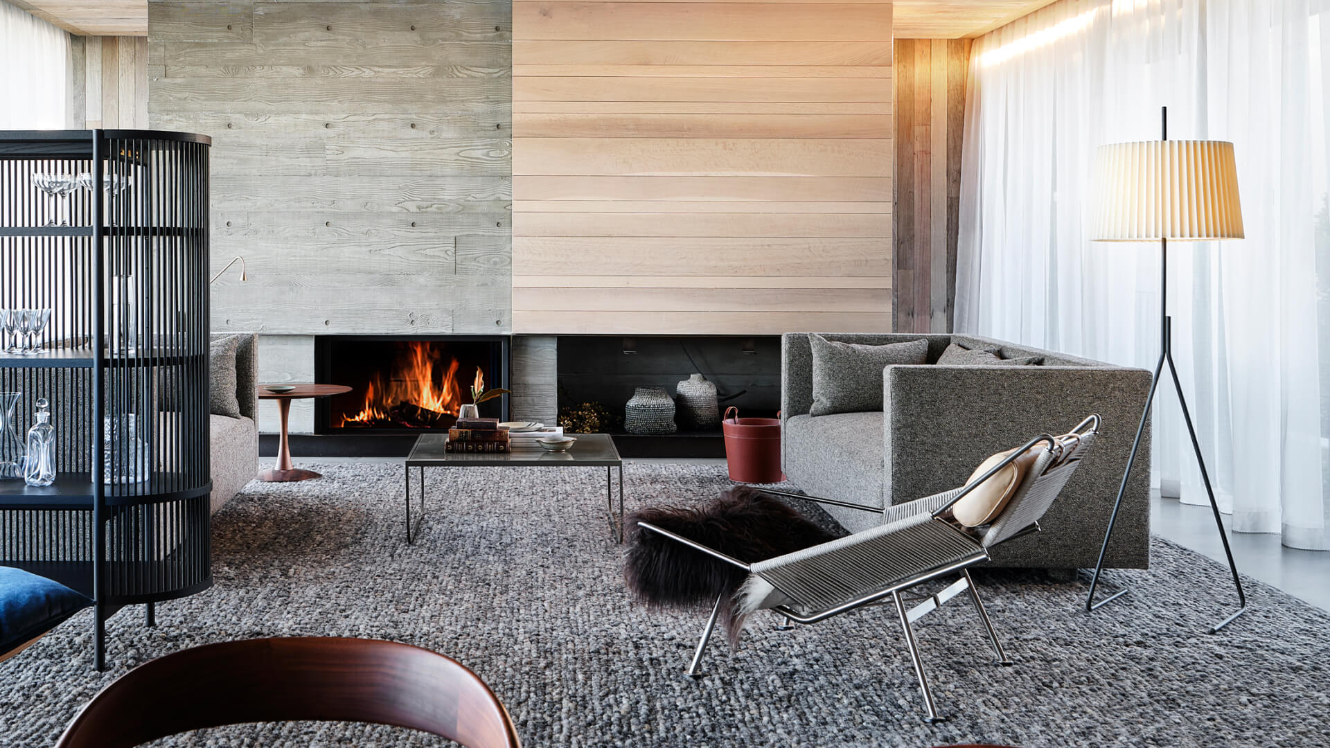 Fliegenbein Floor Lamp