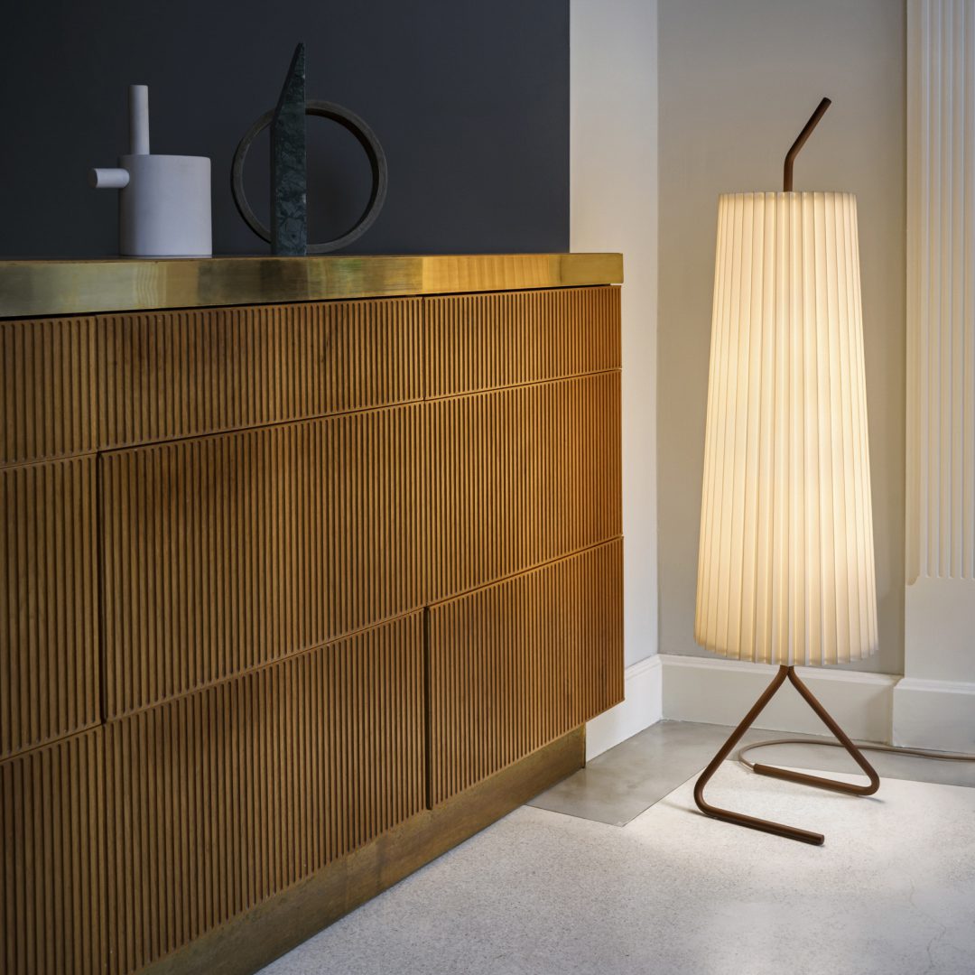 Fliegenbein Standing Lamp