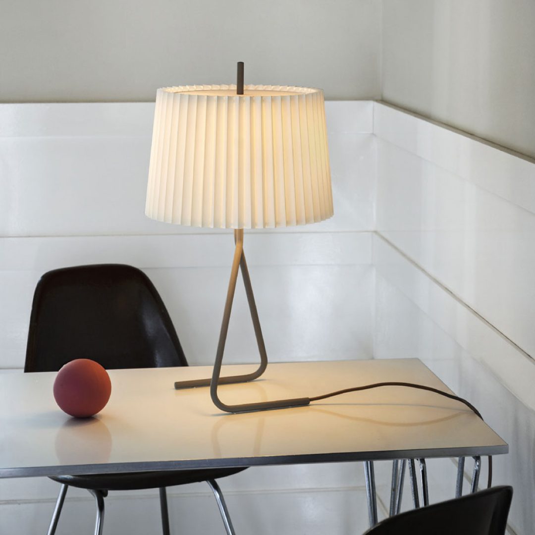 Fliegenbein Table Lamp