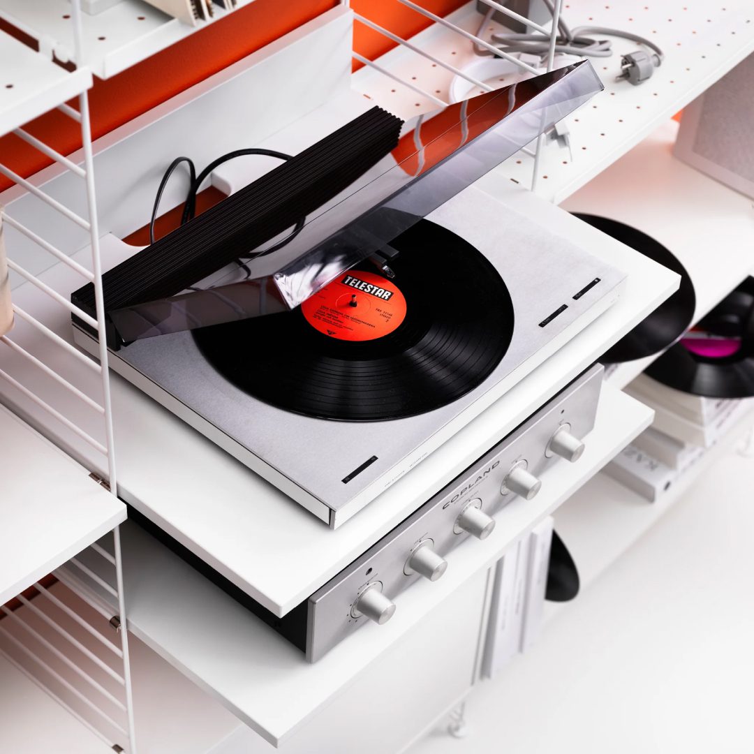 String® System Media Shelf