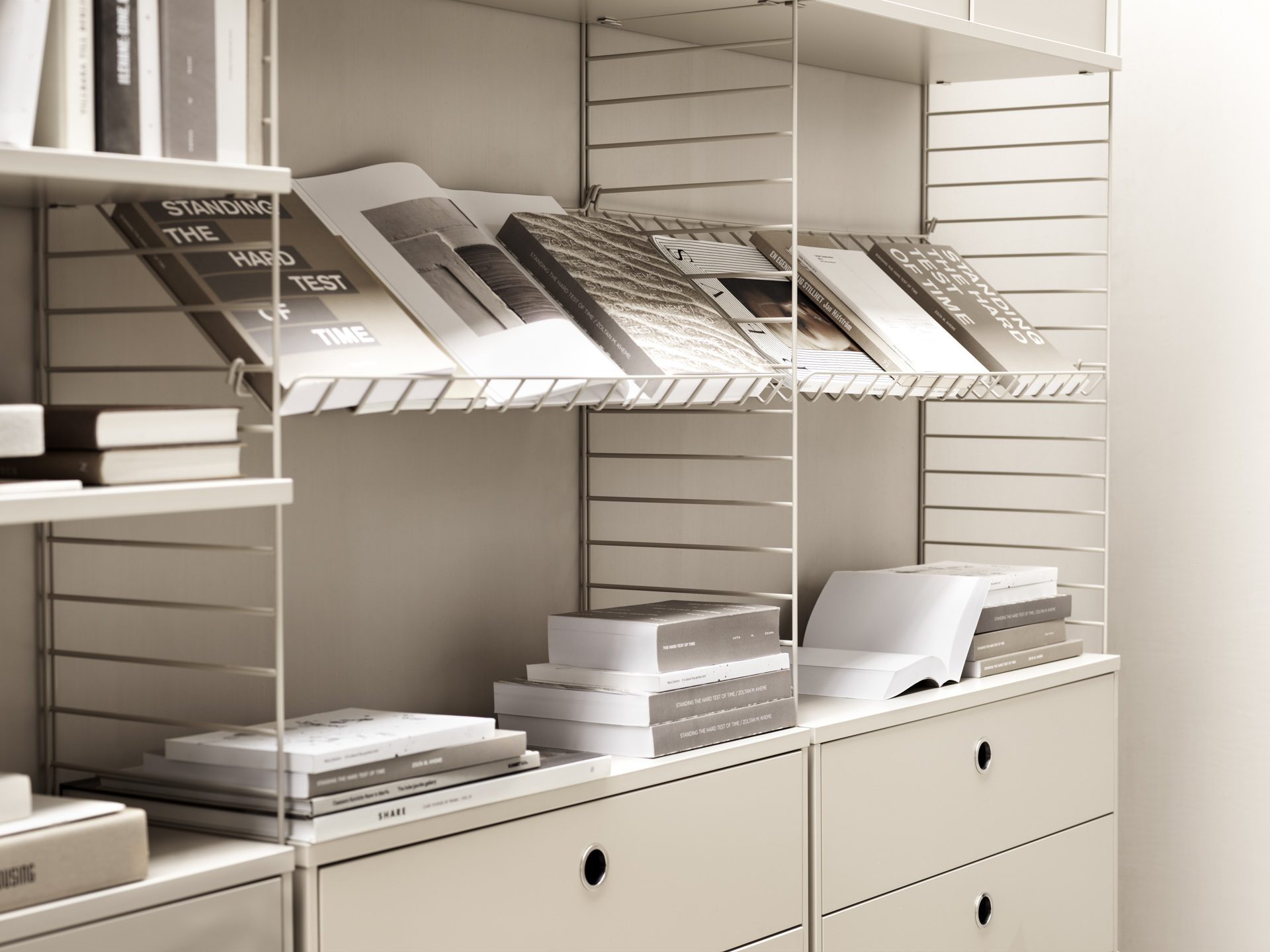 String® System Magazine Wire Shelf