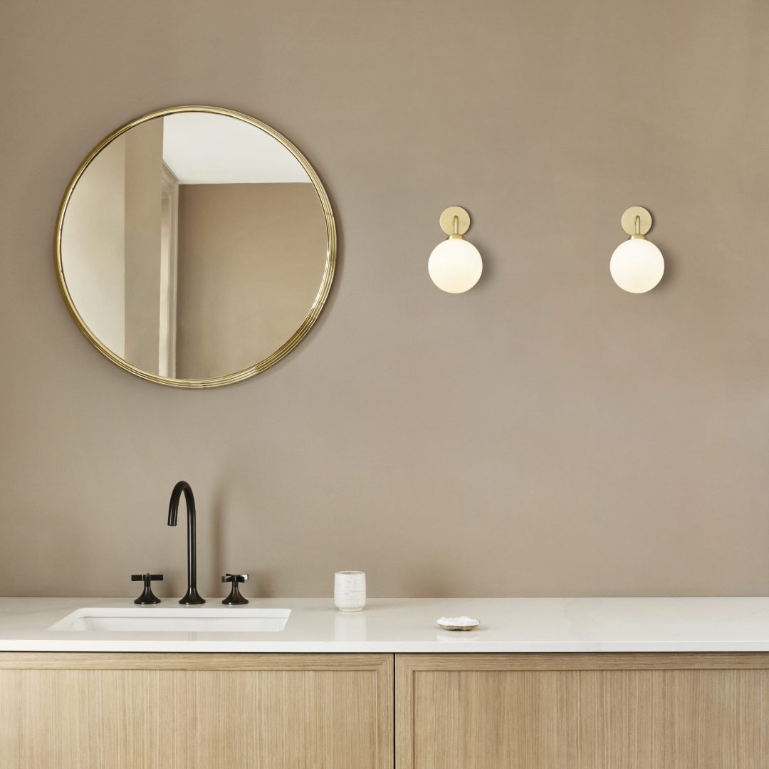 Apiales Wall Lamp
