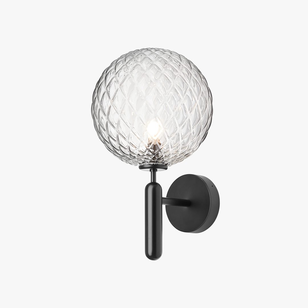 Miira Outdoor Wall Lamp