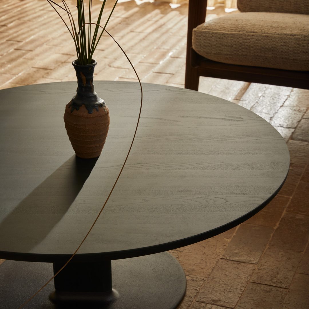 Stam Coffee Table
