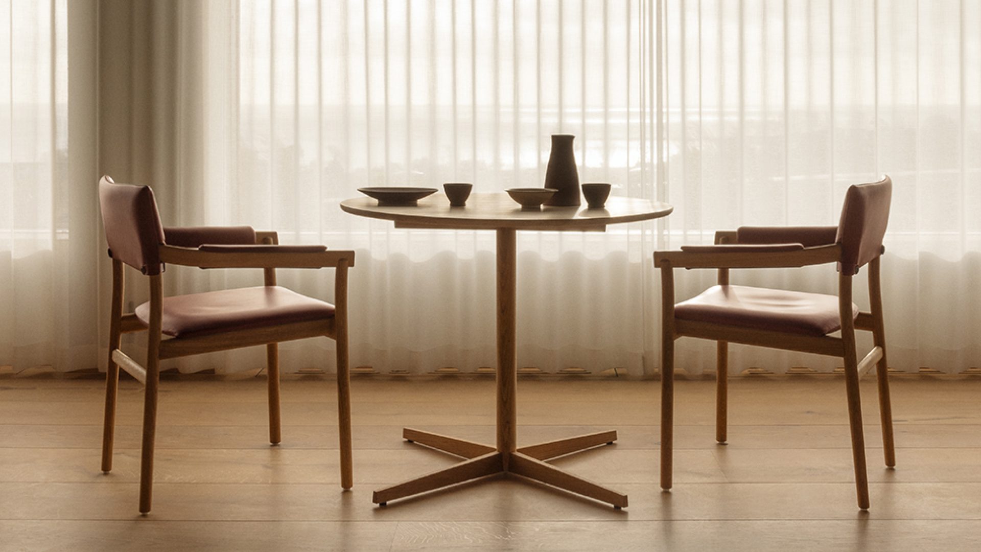 Vyn Chair | by Anton Björsing | Oak | Upholstered seat and back | Elmo leather - Elmoessence | SH472mm