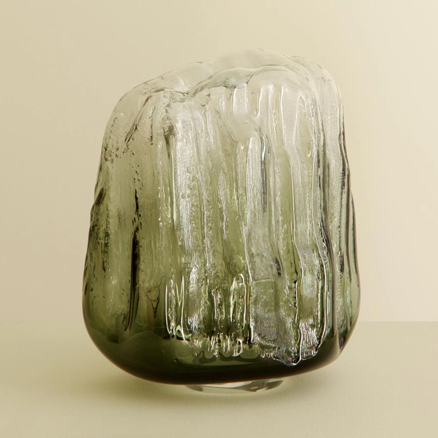 MELT glass sculpture by Antrei Hartikainen